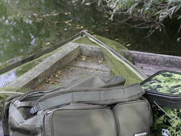 Radical Insist Karper Landing Net 110 cm + Hoes